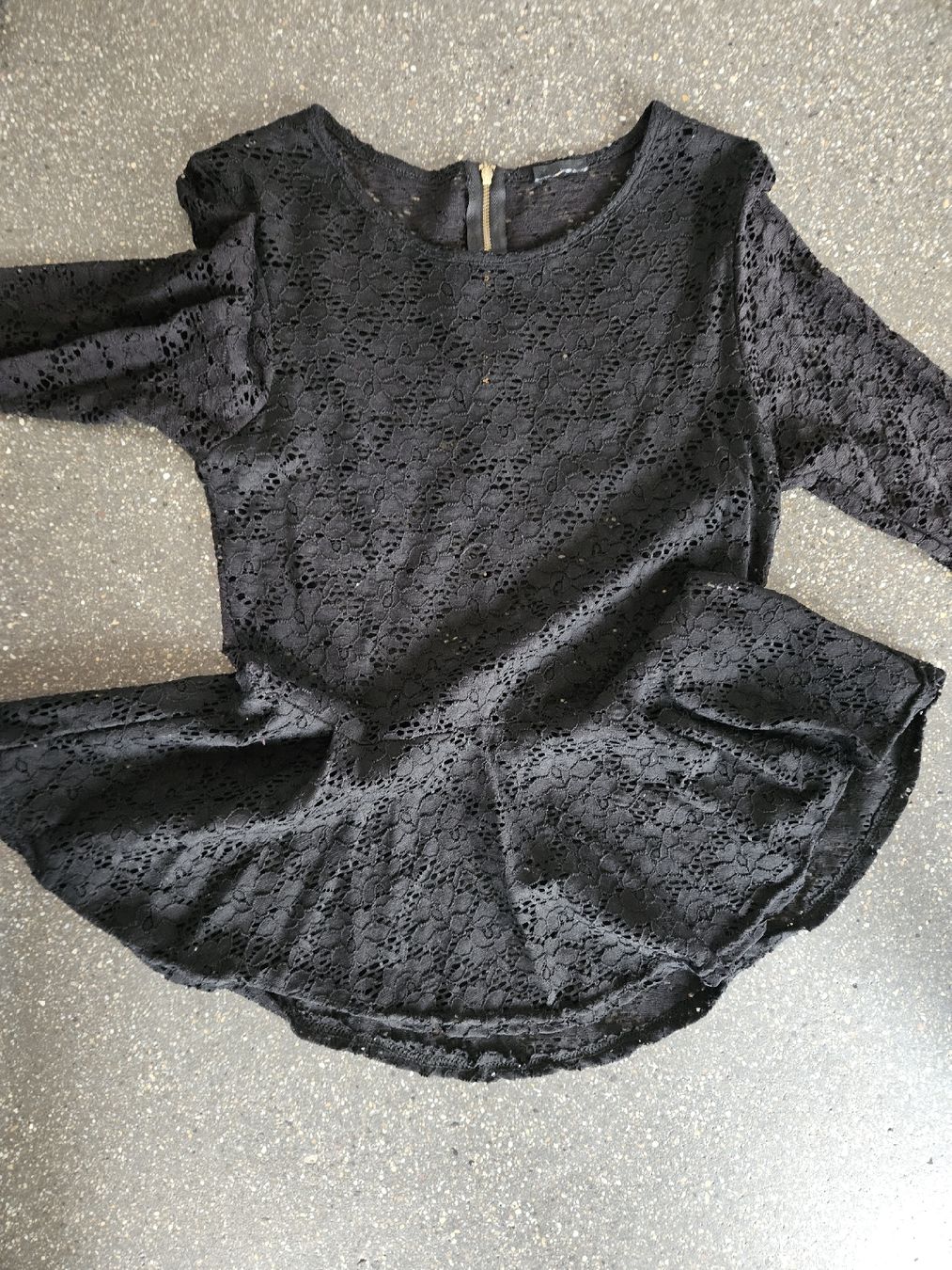Gonne: Kleid Spitzen schwarz, ca Grösse 36 – Usato da Anwil venduto da tamoos 4