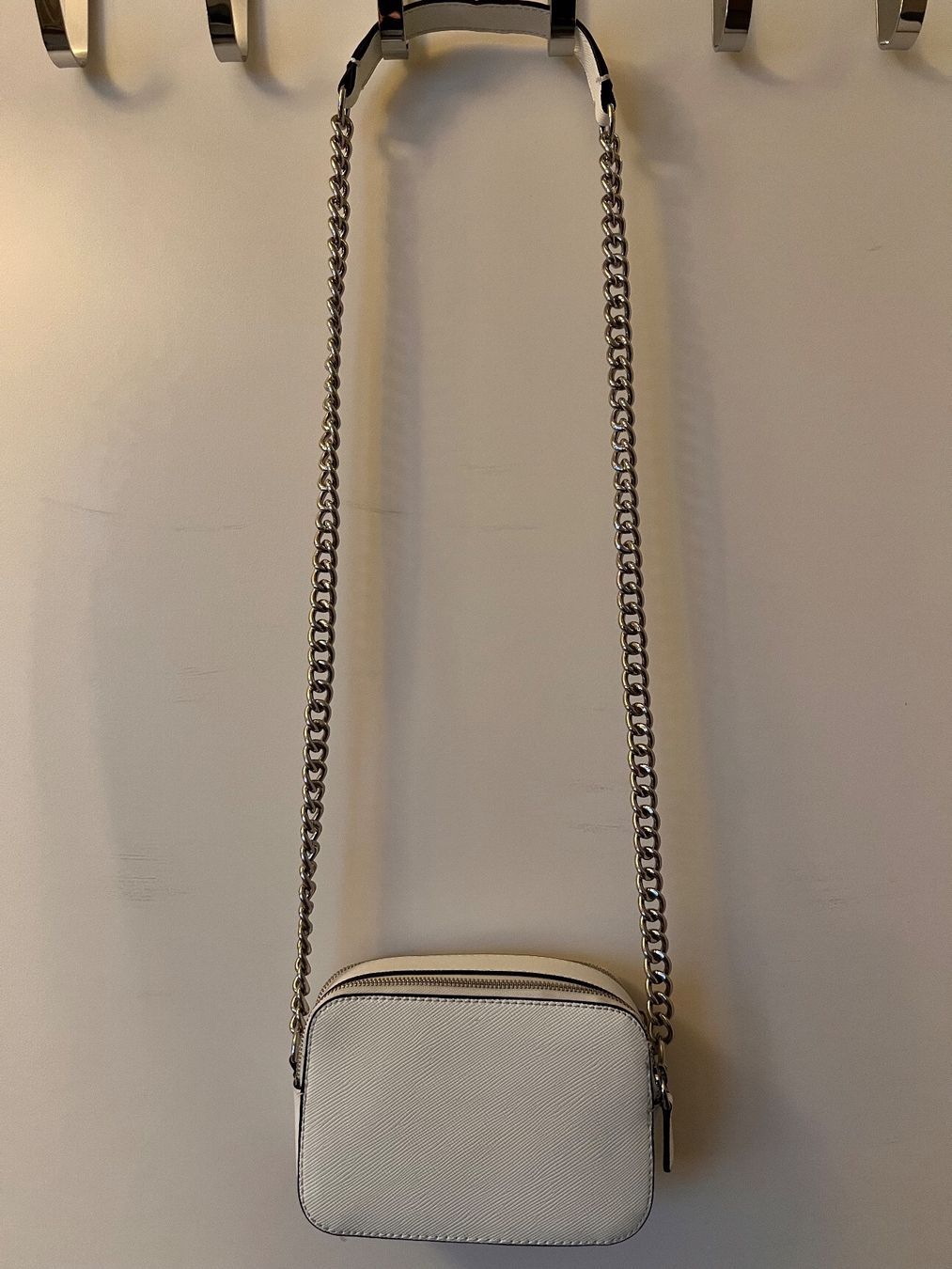 Guess Borse: Original Guess Handtasche NEUZUSTAND – Nuovo (secondo la descrizione) da Unterstammheim venduto da P911993 1