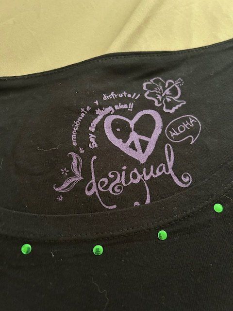 Desigual T-shirt: Desigual T-Shirt Grösse M – Usato da Wangen ZH venduto da Fruti4ric 2
