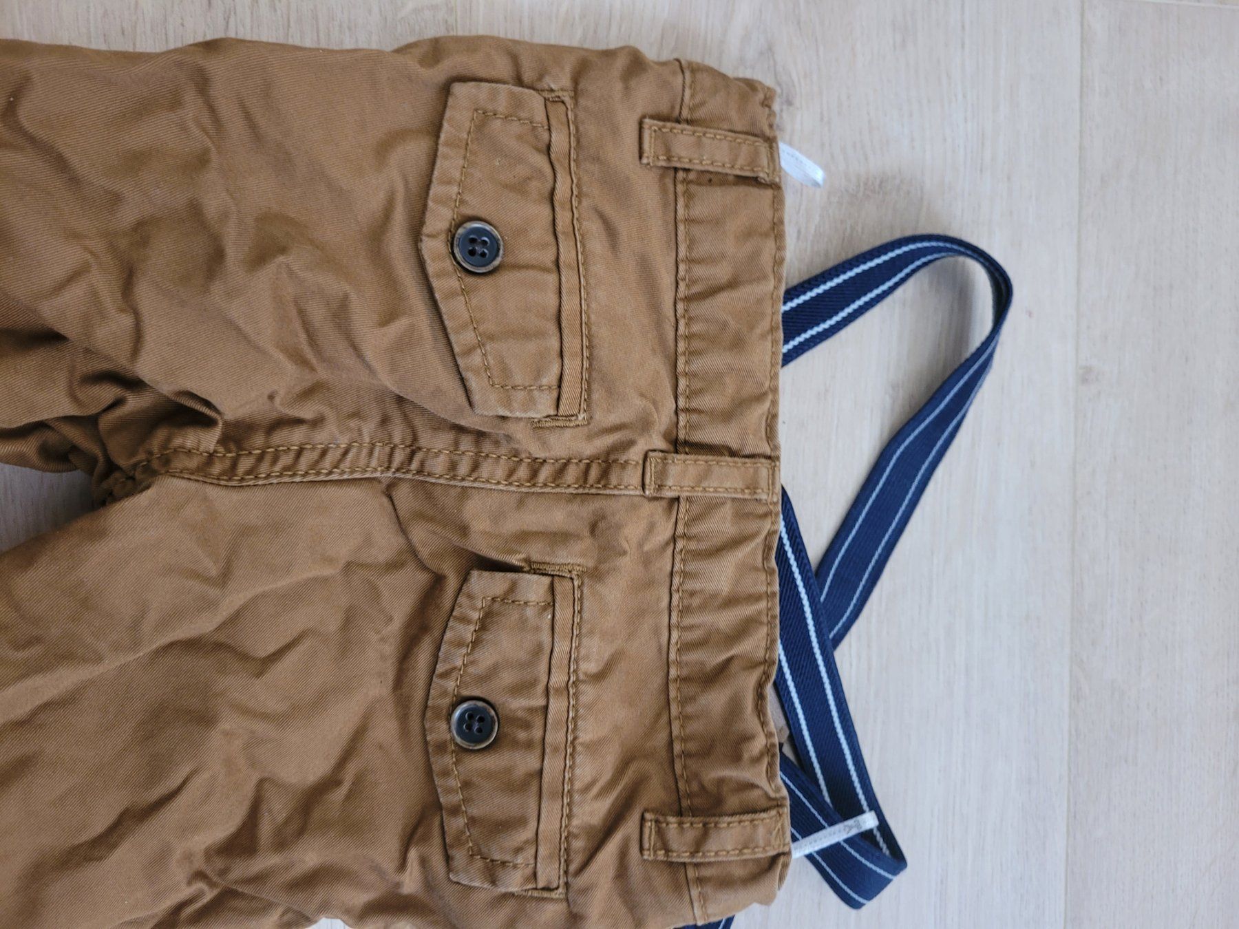 Pantaloni: Elegante Hose mit Trägern Grösse 68 – Usato da Lupsingen venduto da sta_wgg5 4