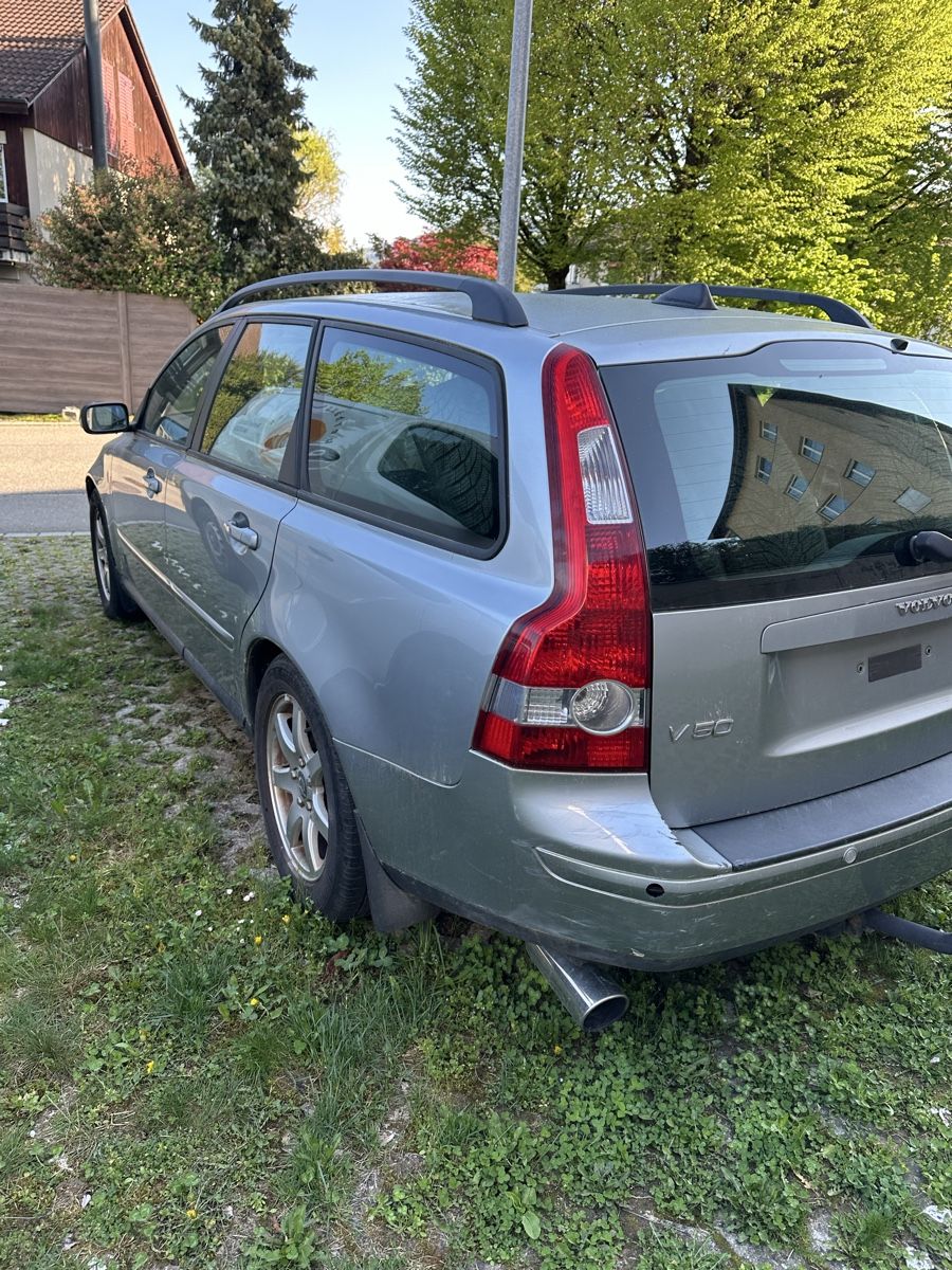 Volvo Autos: Volvo V50 T5 AWD – Defekt aus Rüti ZH von Hofstetter_Aaron 3