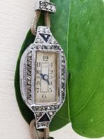 Antike filigrane Damen Uhr mit Diamanten, Saphire (um 1920)