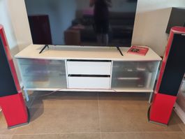 Sideboard weiss mit 2 Schubladen und Glas-Schiebetüren.türen