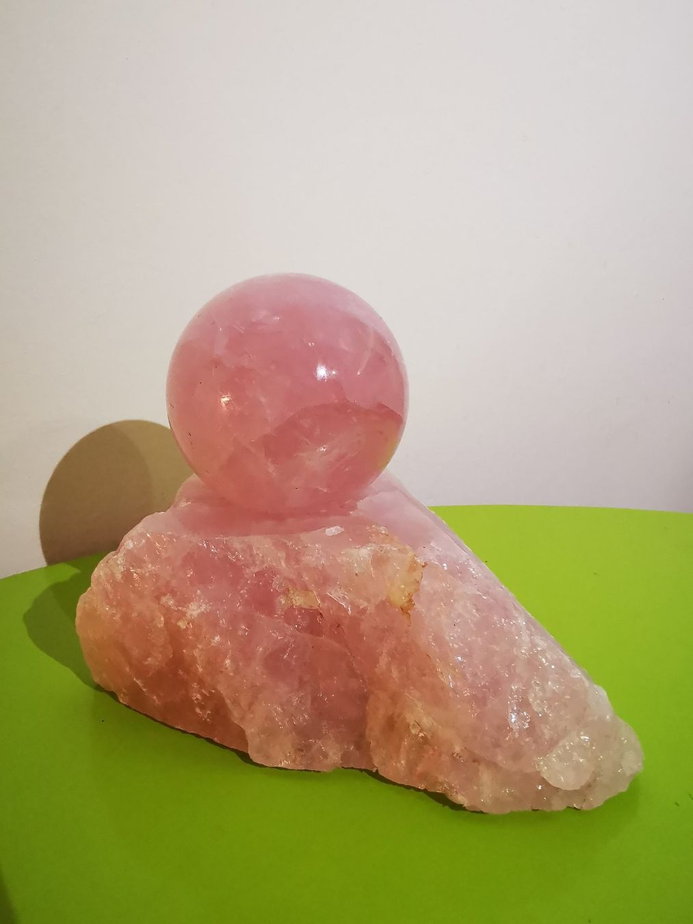 Sculture & Statue: Rosenquarz Kugel auf Sockel – Usato da Crissier venduto da froerli 3