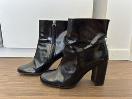 Bally boots size 38 leather
