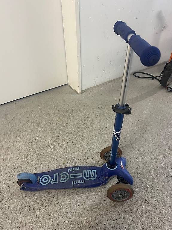Kickboard: Mini Micro Scooter  Blau – Gebraucht aus Rapperswil von Veralinia 1
