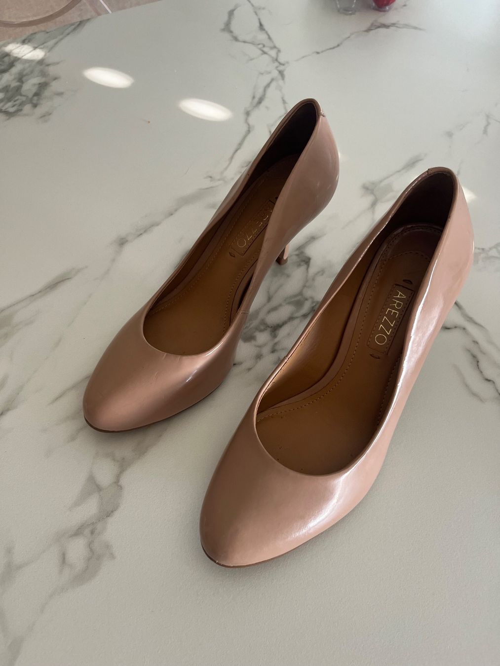 Scarpe da donna: Beige Pumps aus Leder – Usato da Lenzburg venduto da BMK.