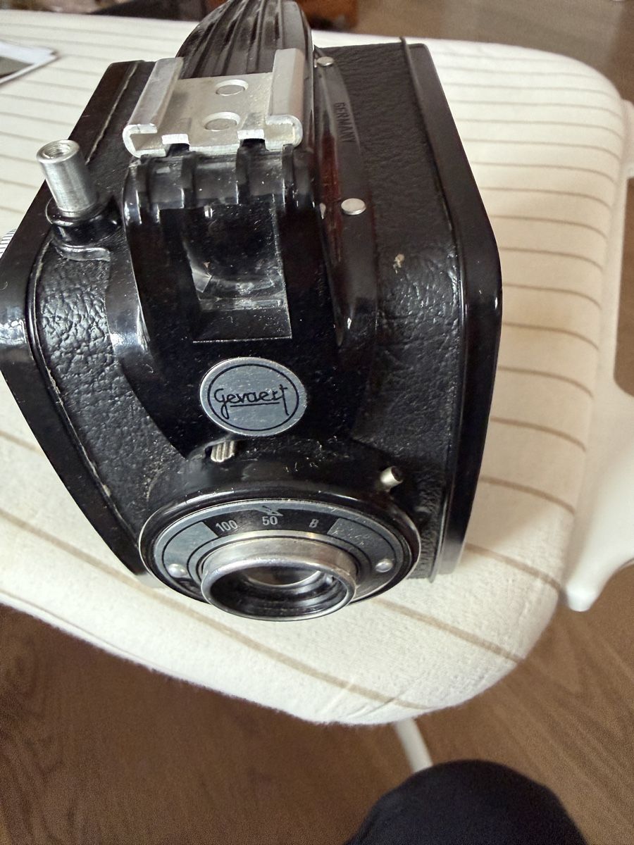 Fotocamera: GEVABOX 6x9 cm – Usato da Samedan venduto da Platzschaffe 7