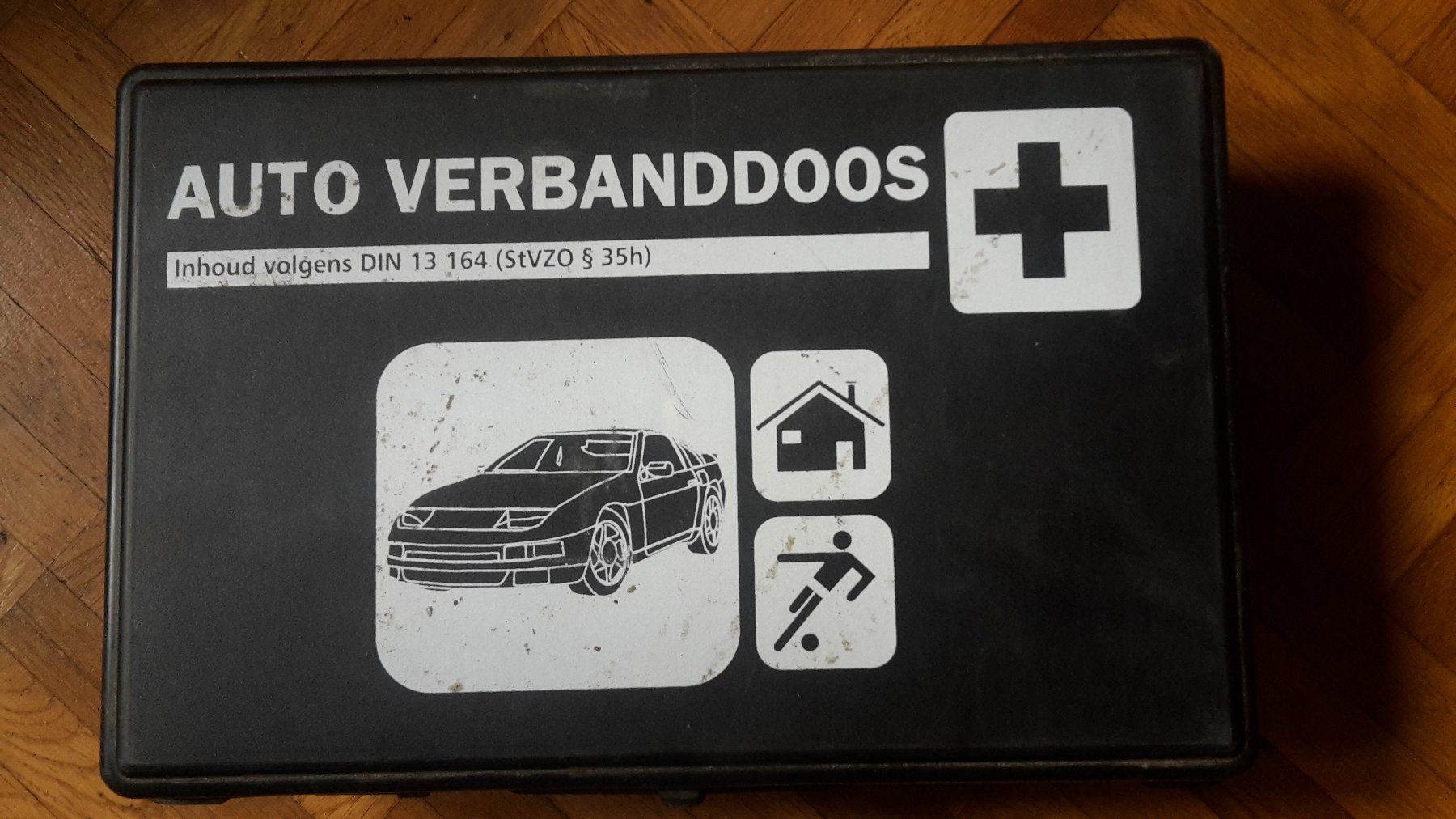 Kit di pronto soccorso: Auto Nothilfeset – Usato da Achseten venduto da Wenggi