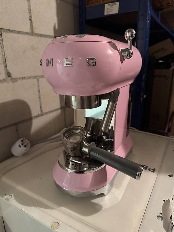 Macchine per caffè & Macchine per espresso: Smeg Kaffemaschine – Usato da Wiesendangen venduto da jes_rc7k