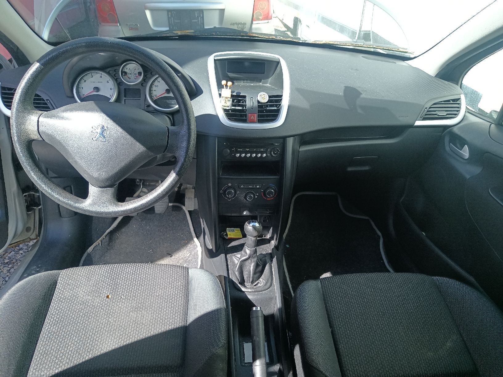 Peugeot Automobili: Peugeot 207 1.4 pour export – Difettoso da Nax venduto da sdr_p79l 5