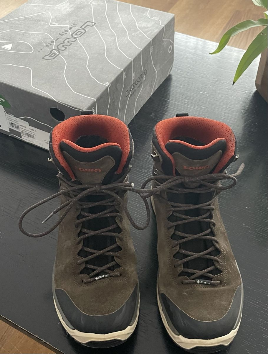 Lowa Scarpe per ragazzi: Lowa Wanderschuhe Grösse 41.5 – Usato da Thun venduto da Adrian131 5