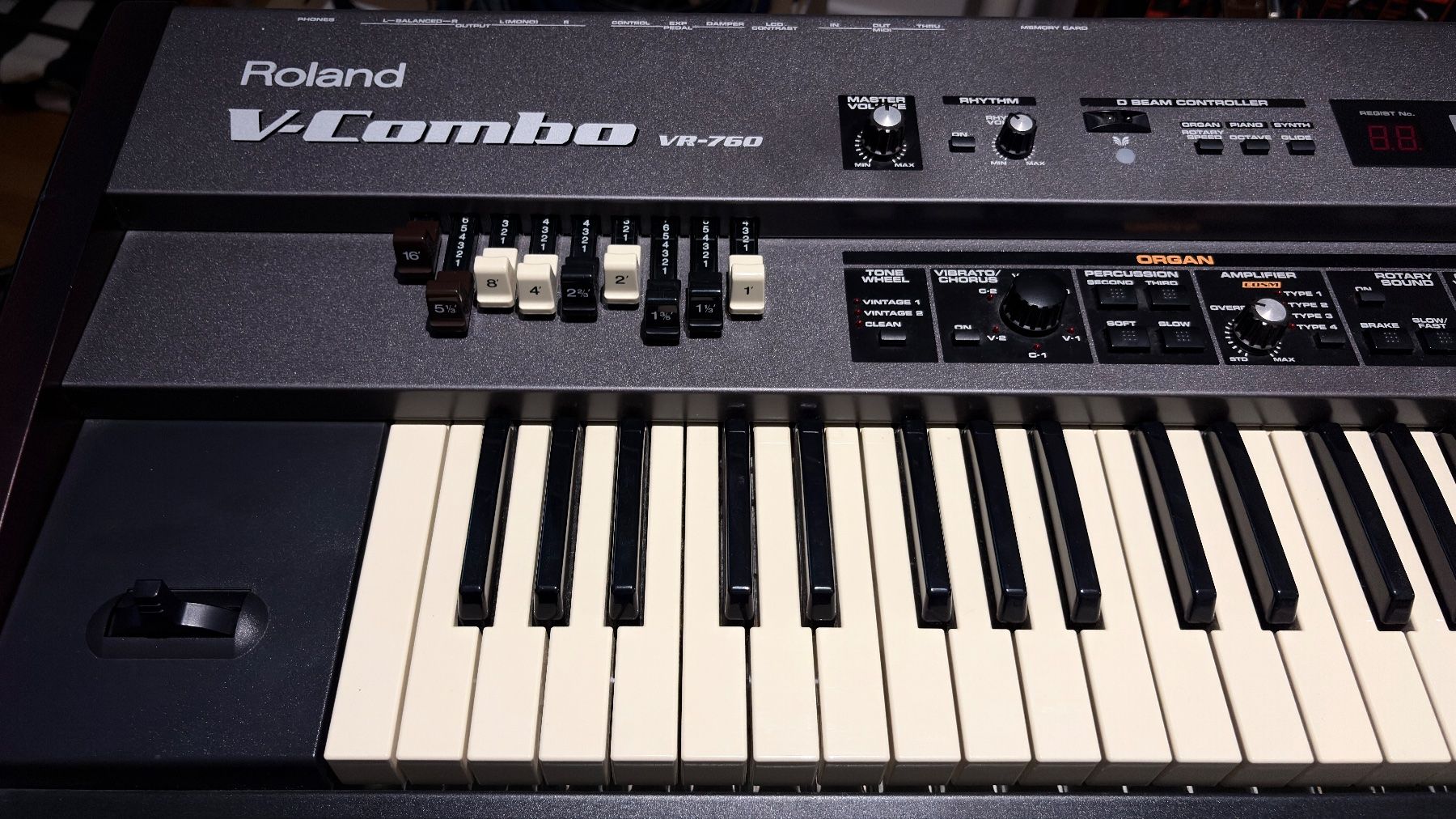 Roland Musikinstrumente: Roland V-Combo VR-760 + Zubehör – Gebraucht aus Winterthur von denisskoklive 1