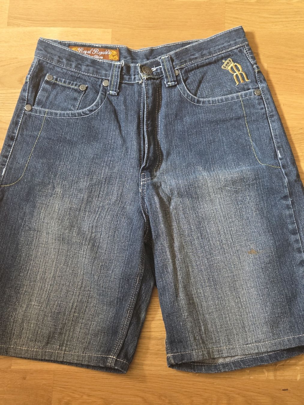 Jeans: Jeans Shorts – D'occasion à Bassersdorf par ale_2ftz