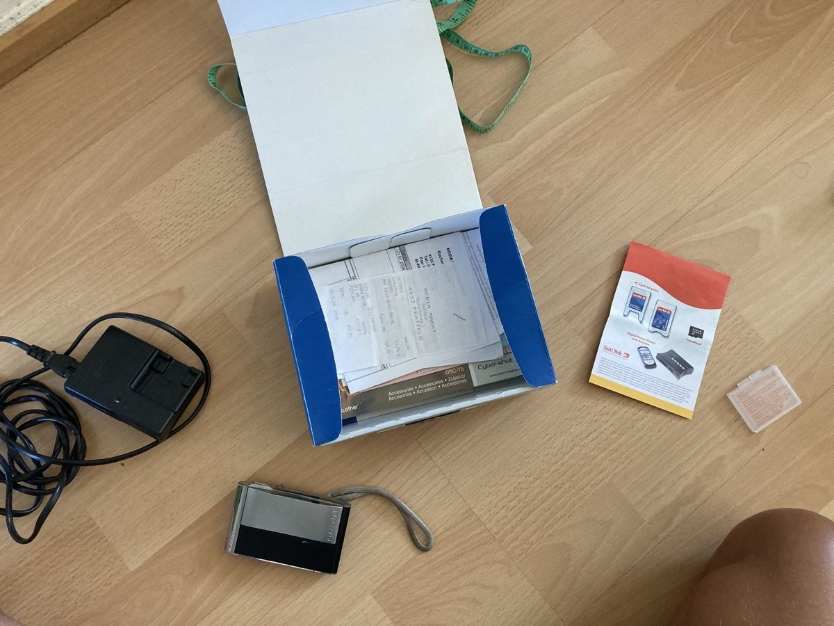 Sony Kamera: Sony Cyber Shot DSC-T5 Kamera – Gebraucht aus Basel von Myriam3 7