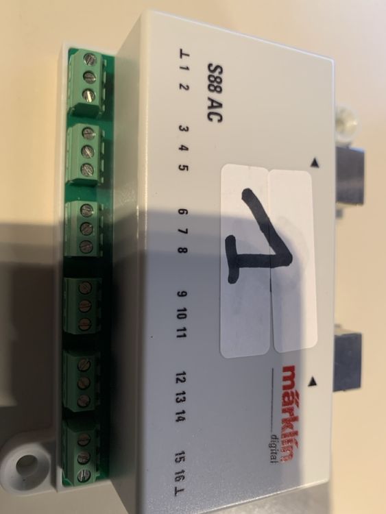 Märklin Décodeur S88 60881 – Module Rétroaction 16 Entrées, Pour Contacteurs Numérique, Câble Réseau Inclus