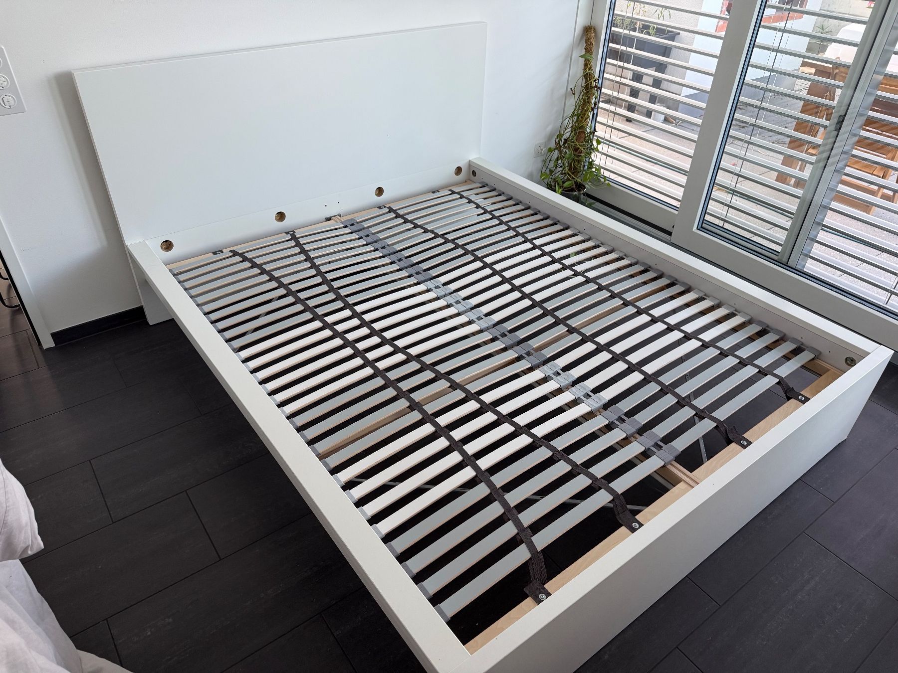 Ikea Letti: IKEA MALM Bed 160×200 + Memory Foam Mattress + Slatted Base – Usato da Meilen venduto da peg_2xvd 1