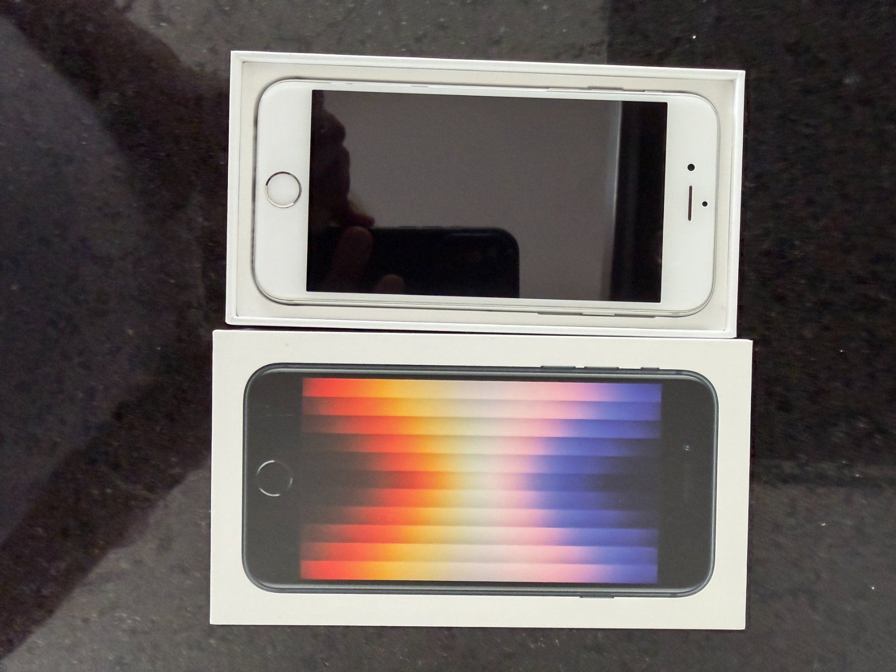 Apple Handys / Smartphones: I- phone SE2020 – Gebraucht aus Lachen SZ von cacatuda 3