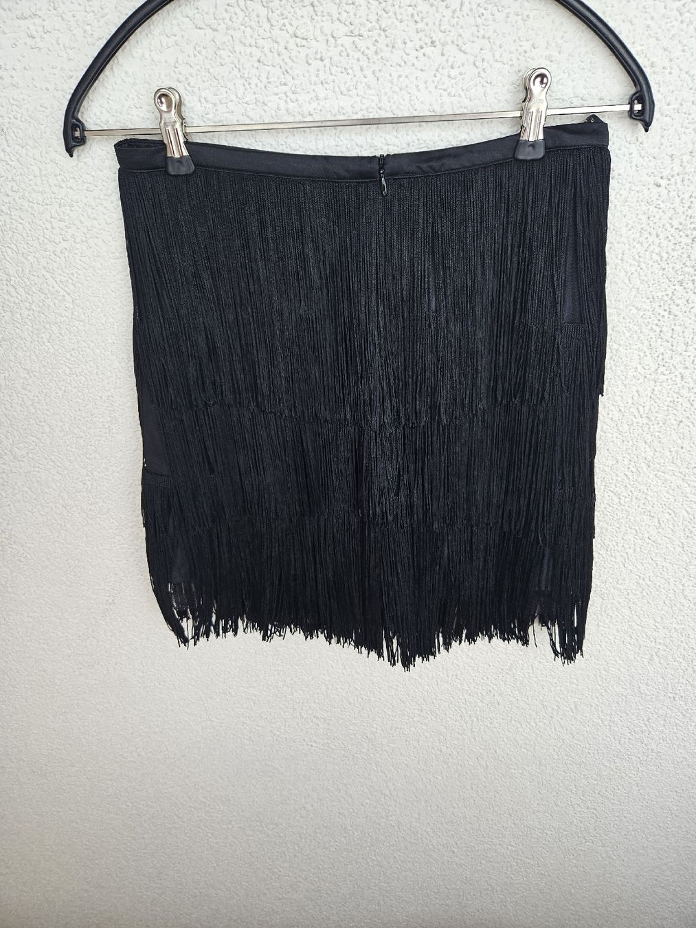 Zara Jupes: Schwarzer Fransenrock von Zara Basic, Grösse S – D'occasion à Staffelbach par Frisco77 3