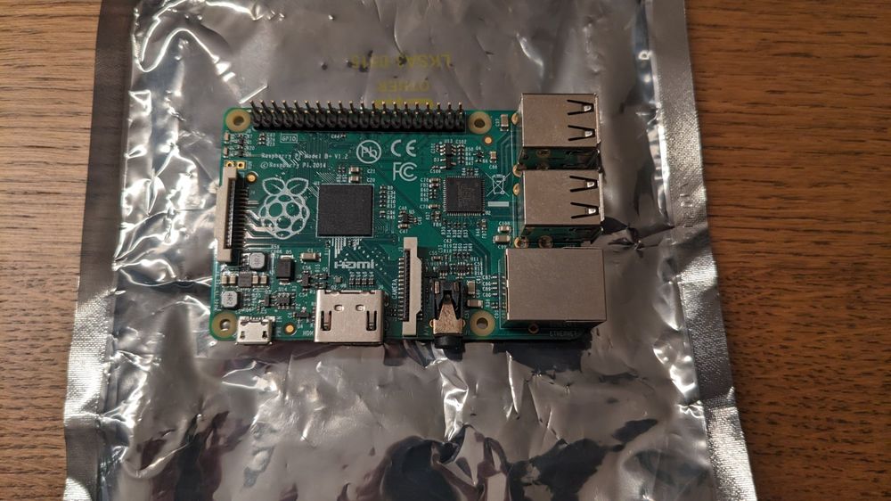 Raspberry Pi 1, Model B+ PLUS - 512MB RAM (Gebraucht) in Rotkreuz für ...