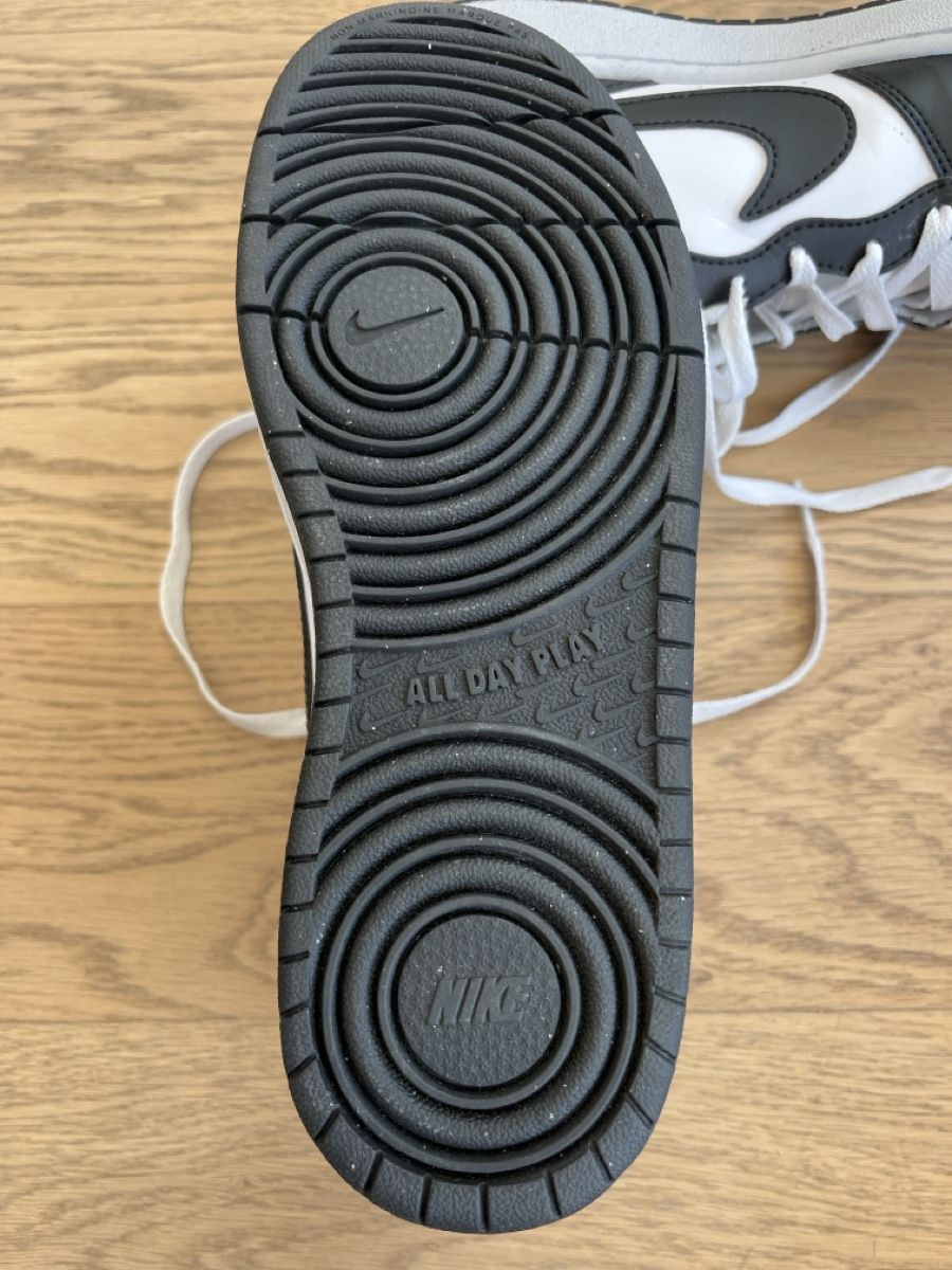 Nike Scarpe da uomo: Nike Turnschuhe / sneakers 39 – Nuovo (secondo la descrizione) da Worb venduto da Titine79 4