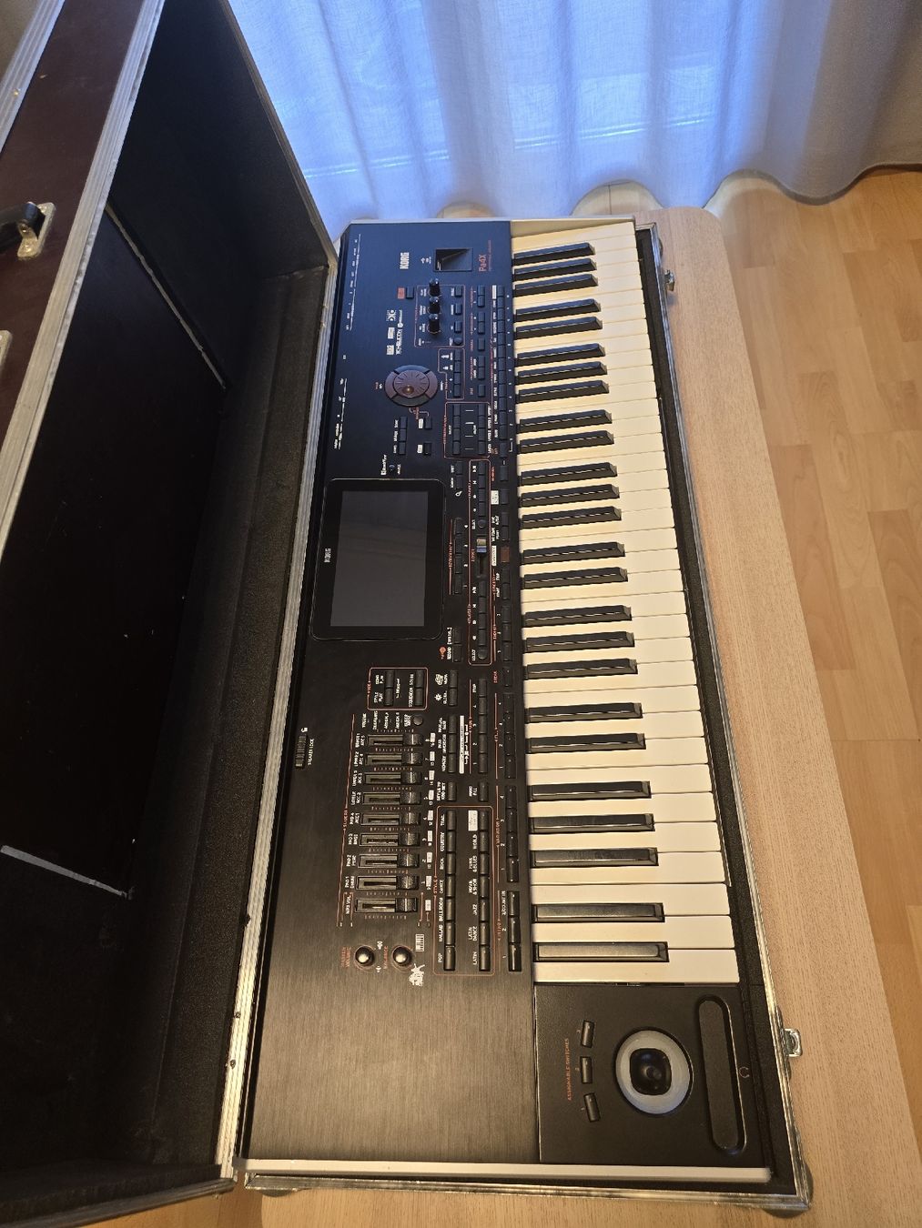 Strumenti musicali: Korg Pa4x  Keyboard inkl. Case – Usato da Inwil venduto da mil_7c65 1