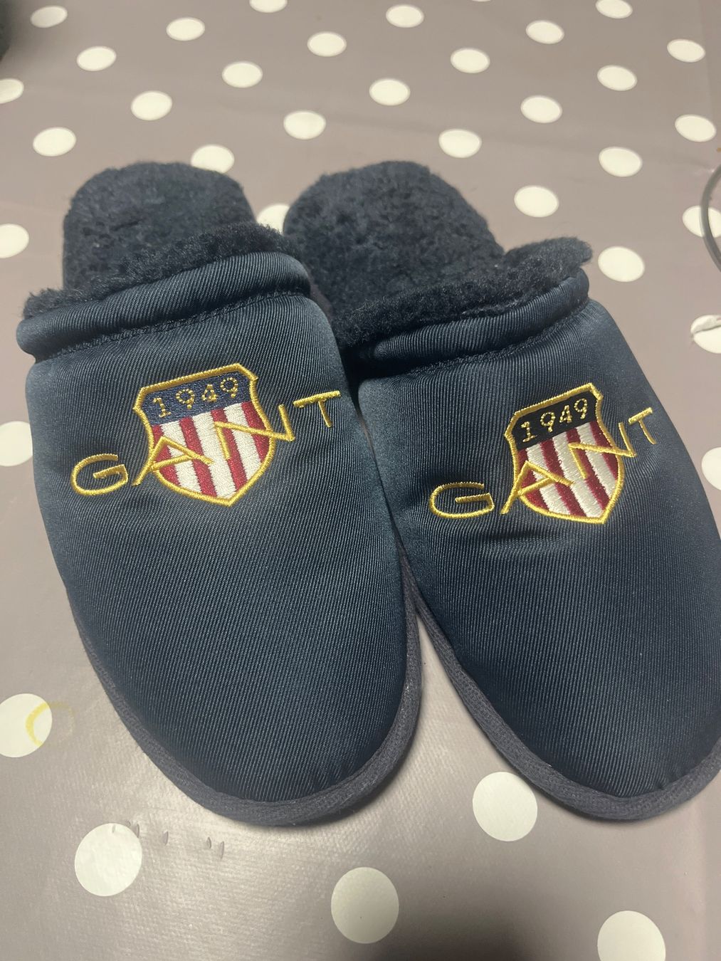 Scarpe da uomo: Pantoufles GANT taille 40 – Usato da Noville venduto da Berlusconi55