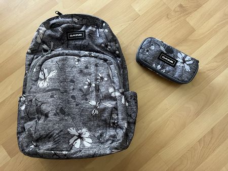 Dakine Campus Premium 28l mit Etui, sehr guter Zustand