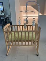 Babywiege aus Holz inkl. Matratze, Mobile & Fixleintuch