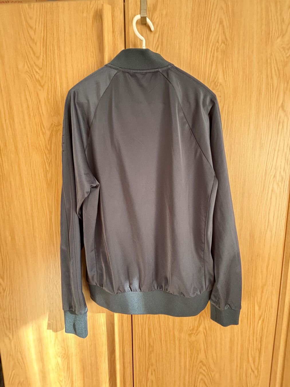 Arena Vestes: Arena Relax IV Team Freizeitjacke – D'occasion à Weissbad par roman_sup 1