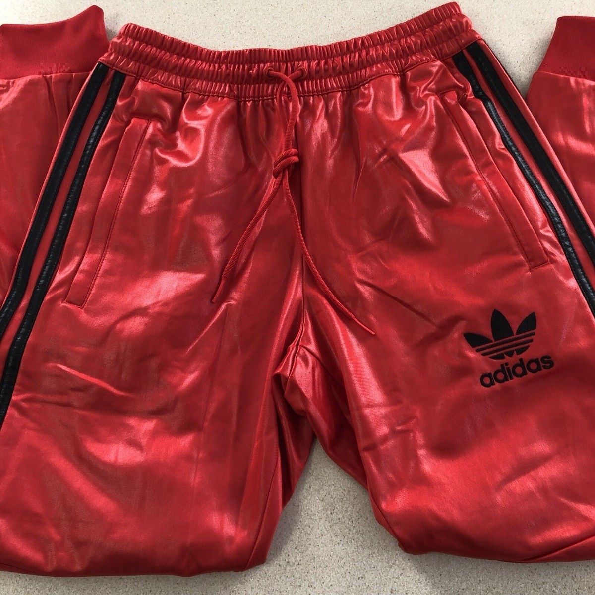 Adidas Pantaloni: Adidas Chile 20 red  pant – Nuovo (secondo la descrizione) da Magadino venduto da mattiasargenti81 5