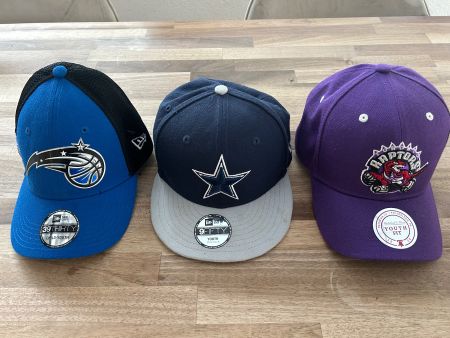 3 Kids Basball-Caps aus den USA, 2x NBA und 1x NFL