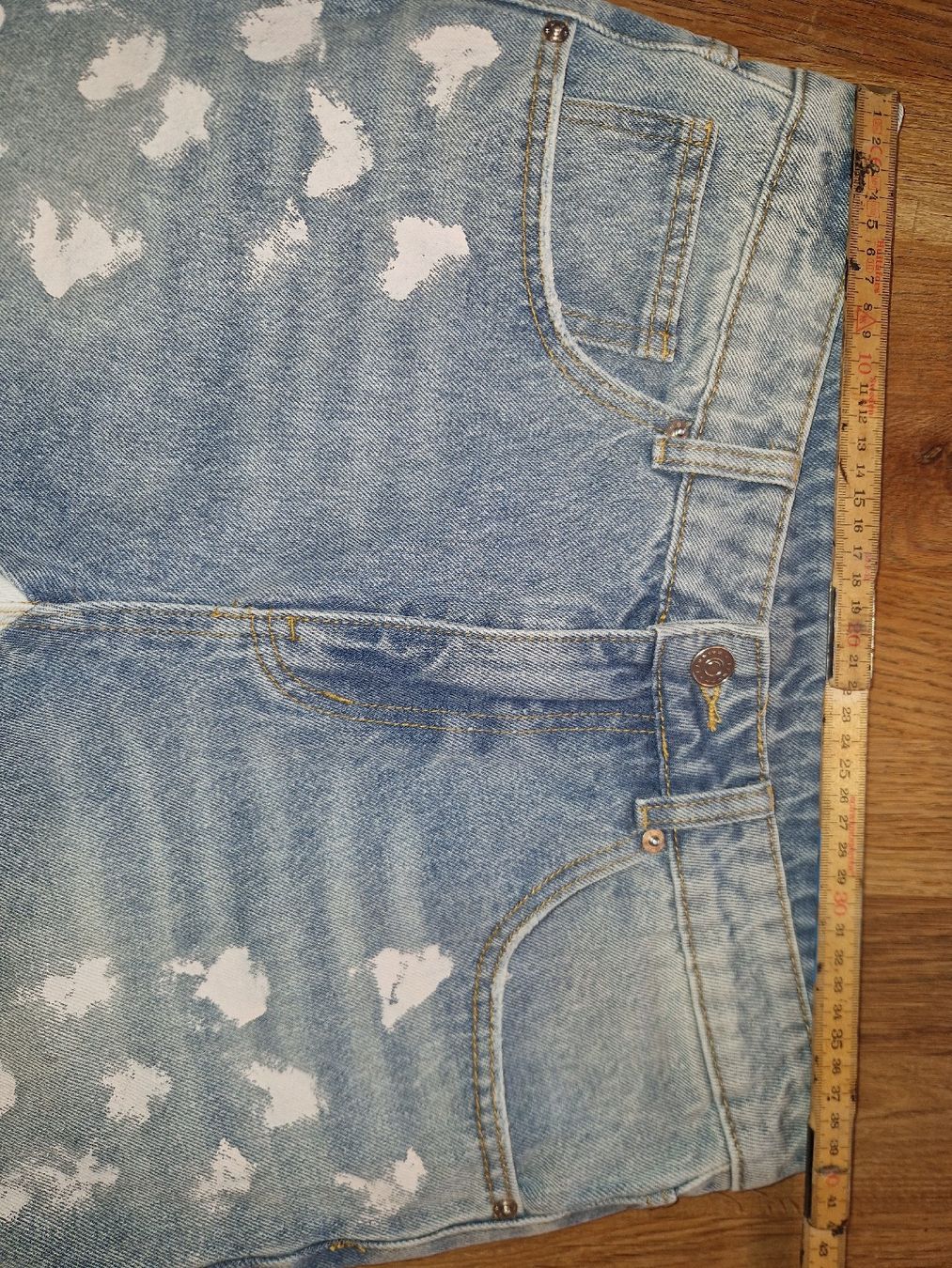 Jeans: Stylische Jeans mit Seitenstreifen – Neu und originalverpackt aus Gwatt (Thun) von Letzte-Chance-III 5