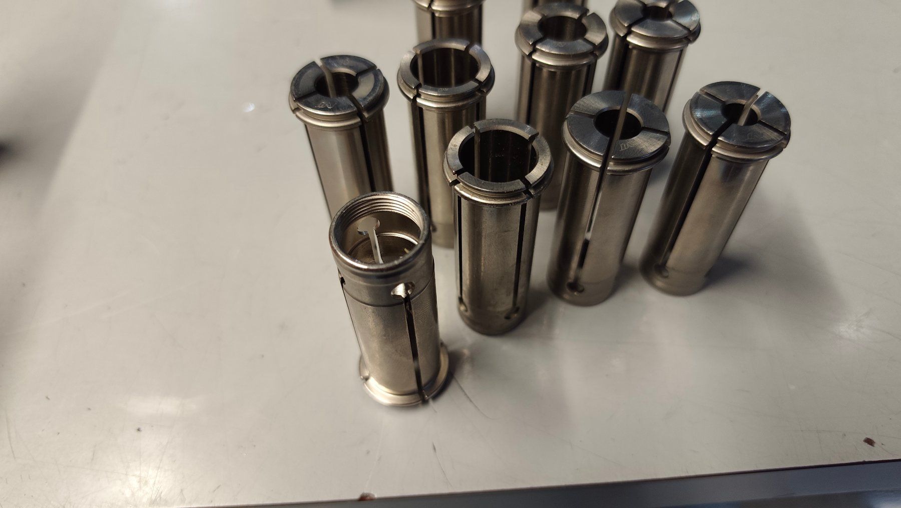 Tutti gli attrezzi: Set gebrauchter Spannzangen aus Metall – Usato da Wittenbach venduto da Schlosserbude 2