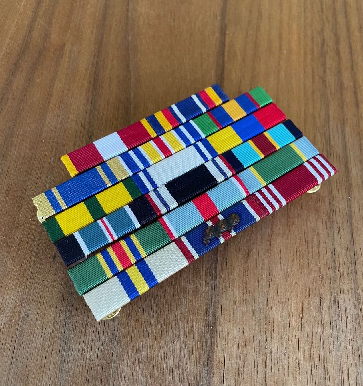 Plaketten & Abzeichen: 17 US Army Ribbons – Gebraucht aus Basel von OrdenMax