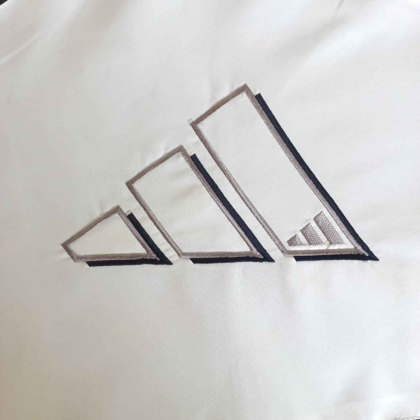 Adidas Giacche: Vintage Adidas Trackjacket (L) – Usato da Chamoson venduto da Sapoloshop 2