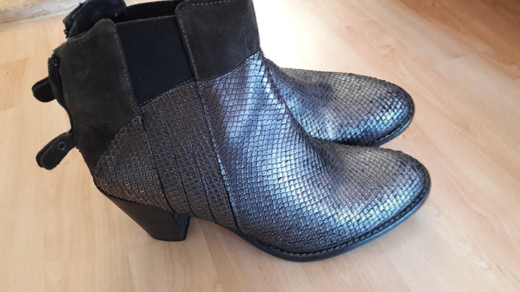 Scarpe da donna: Coole Ankle Leder Boots, Marke History – Nuovo (secondo la descrizione) da langenthal venduto da rundholz7 5