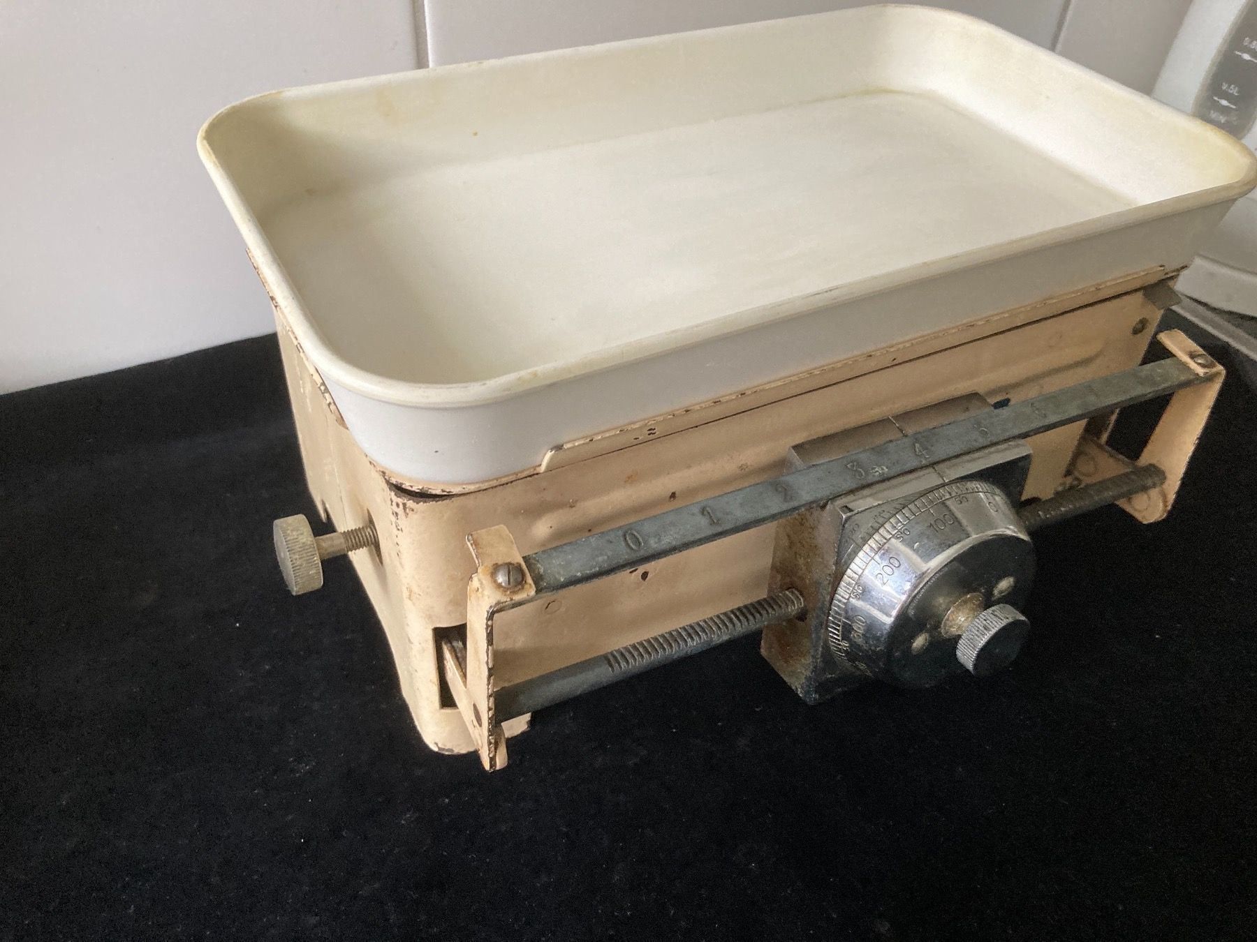 Waagen und Gewichte: Alte Küchen - Wage -   Vintage – Gebraucht aus Zürich von Chaeffeler 2