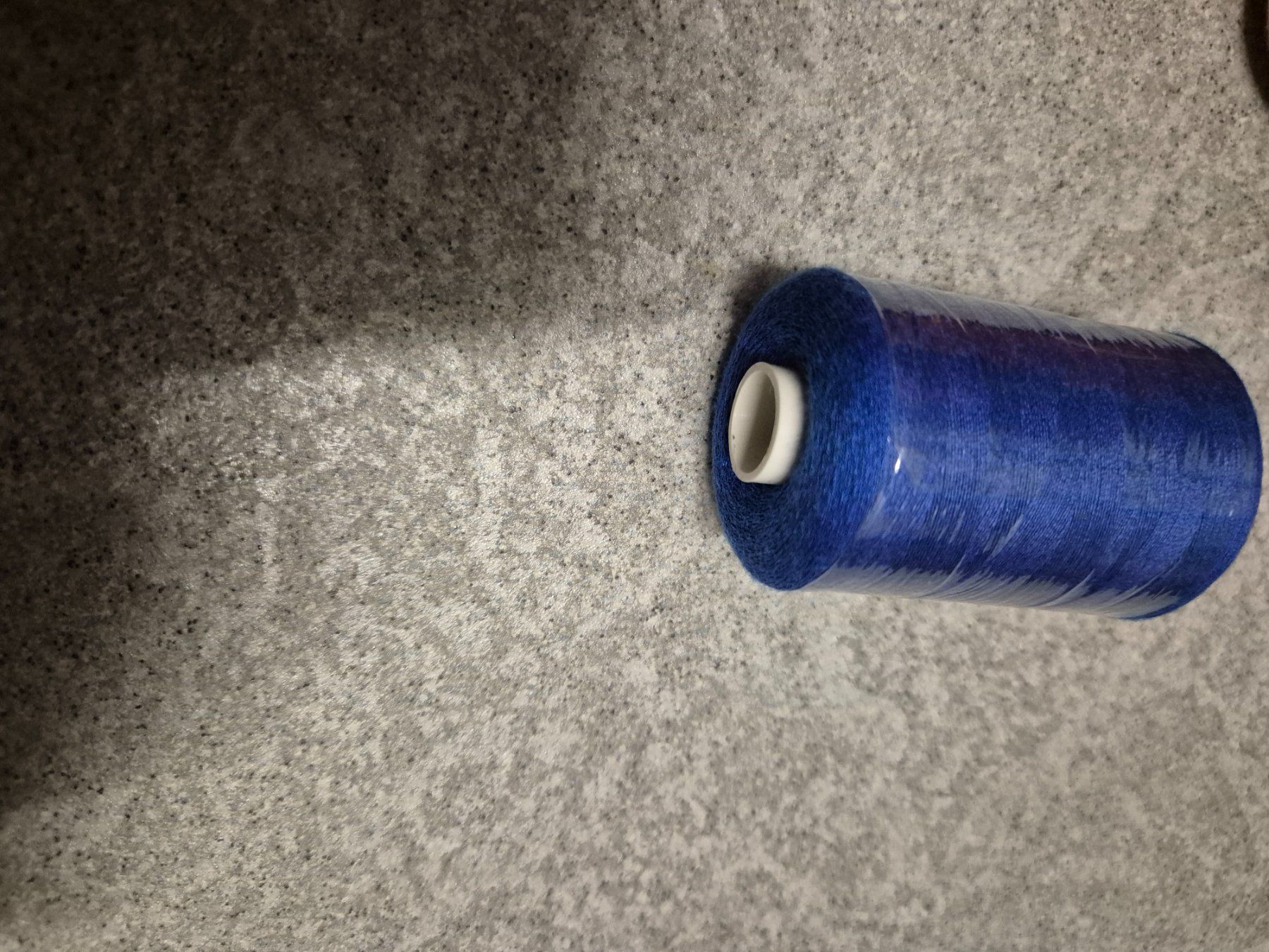 Cordicelle & Fili: Nähgarn-Set, 20 Rollen, verschiedene Farben, – Nuovo (secondo la descrizione) da Läufelfingen venduto da Netti04 1