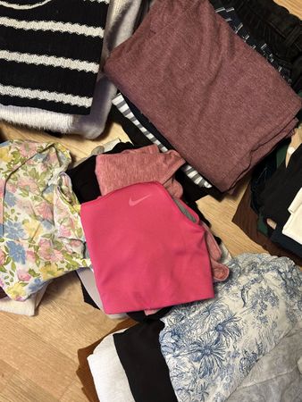 Kleiderpaket 50-TEILIG DAMEN GR. S/M (36/38)