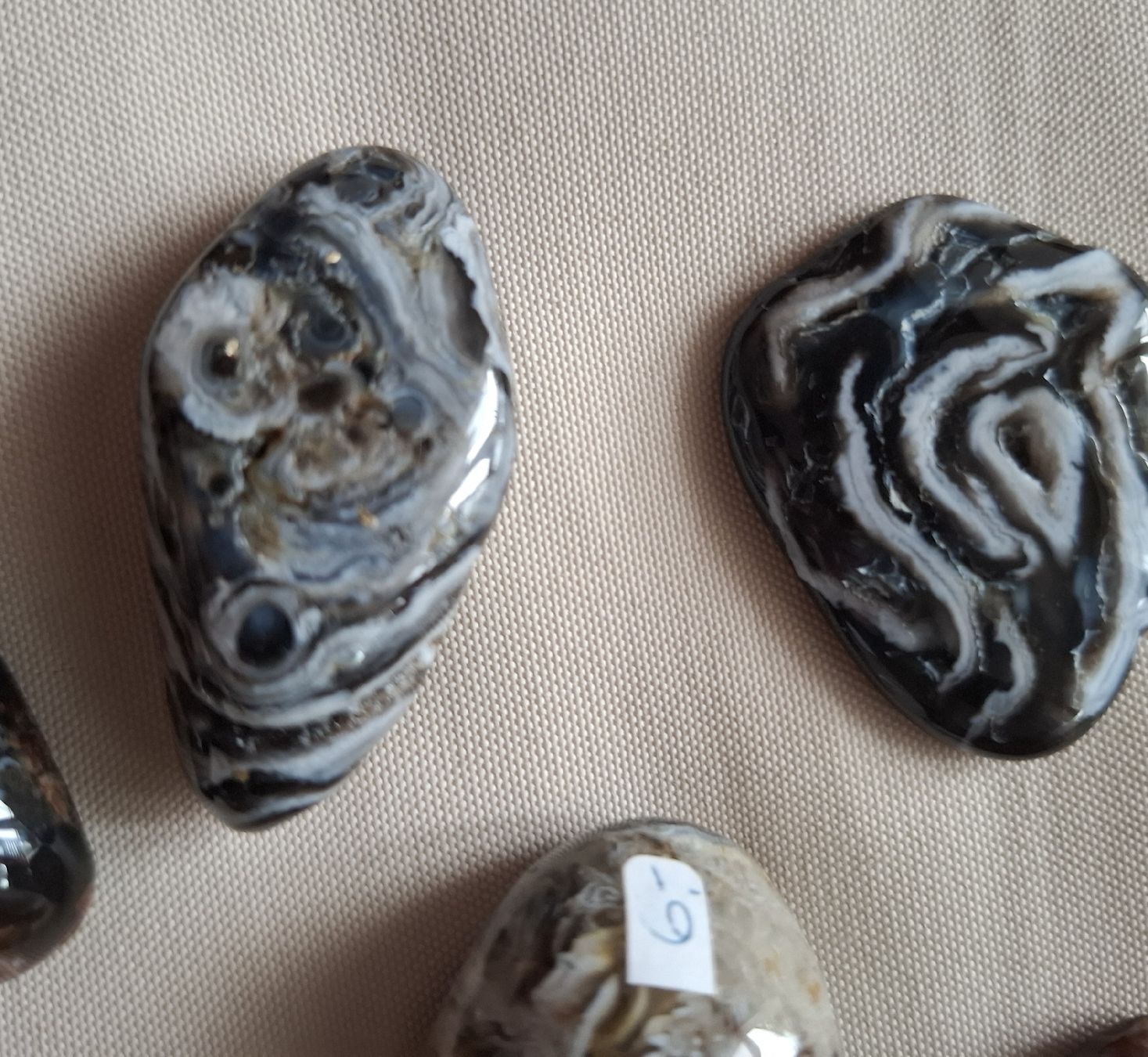 Minerali & Pietre curative: 1 Set polierte Nussgeoden – Usato da Dietikon venduto da Hirschkopf 7