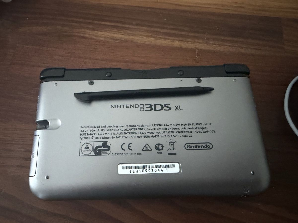 Nintendo Consoles: Nintendo 3ds Xl – D'occasion à Balsthal par Yanu.l 1