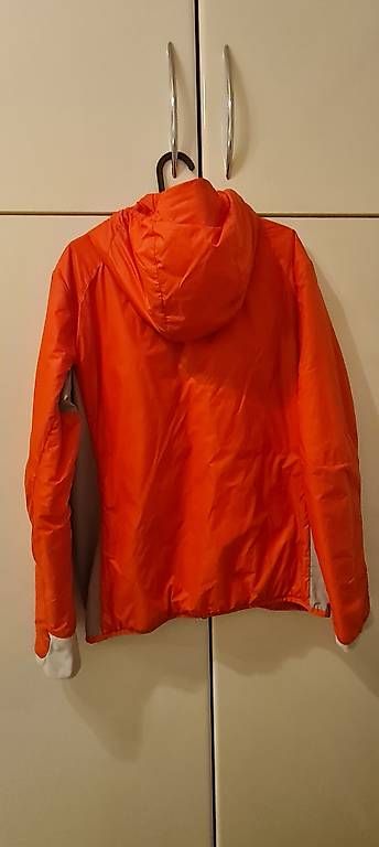 Giacche: Neue Damen Winterjacke XL von Peak Performance  – Usato da St. Moritz venduto da tam_jh8f 1