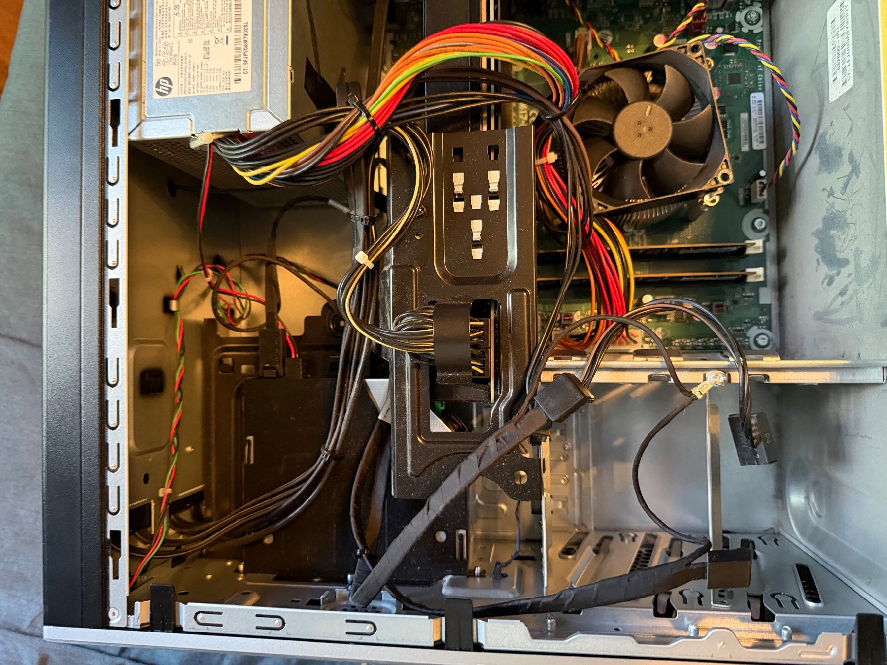 Hewlett Packard PC: HP Envy PC, Defektive fur Bastler – Usato da Kreuzlingen venduto da bobthepog 1