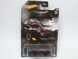 Hot Wheels Batmobile Dark Night Batman Batmobil