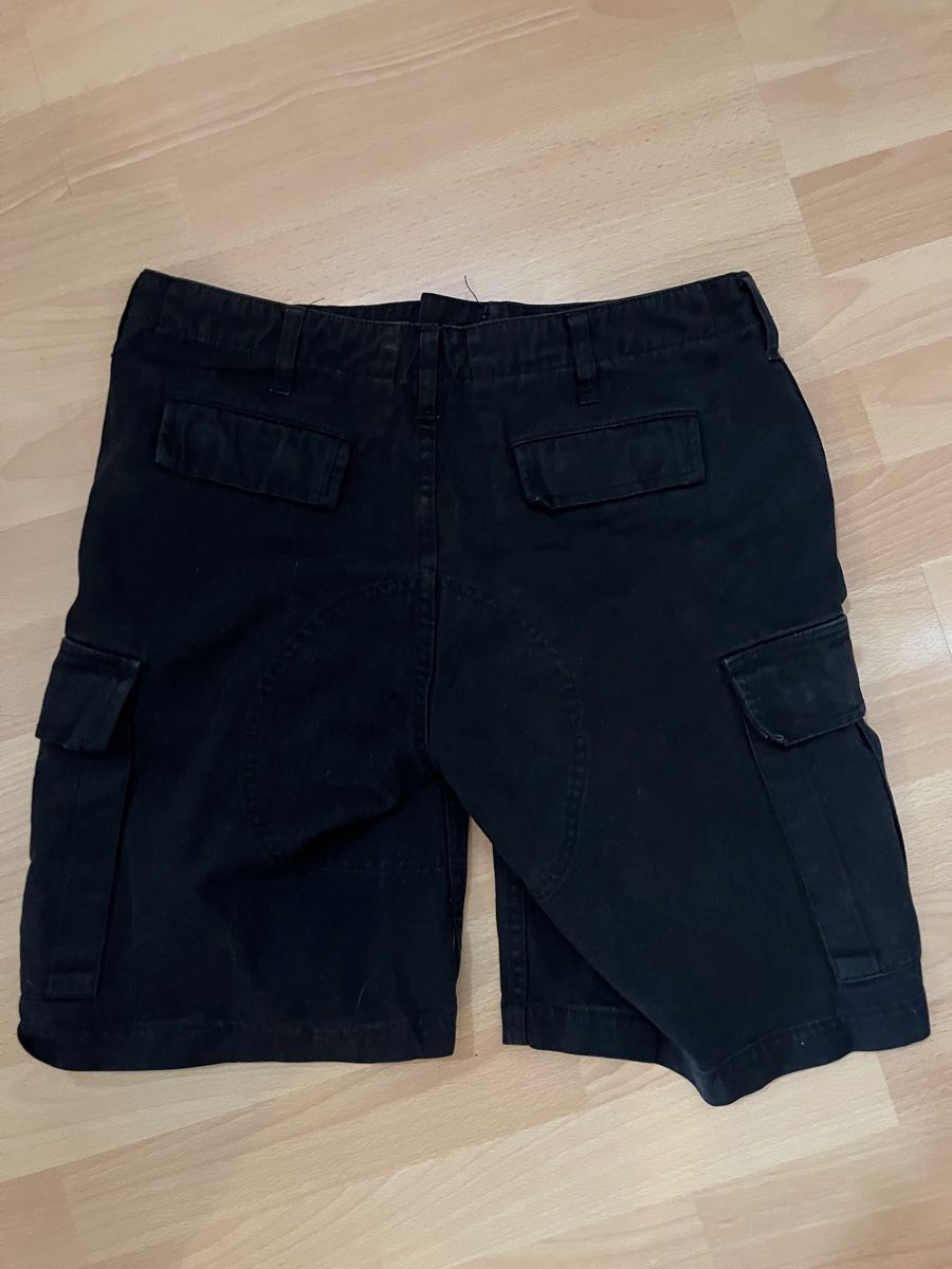 Jeans: Y2K Cargo jorts  – Usato da Bern venduto da Jaguar06 1