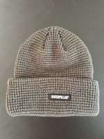 Mütze Caterpillar grau gestrickt