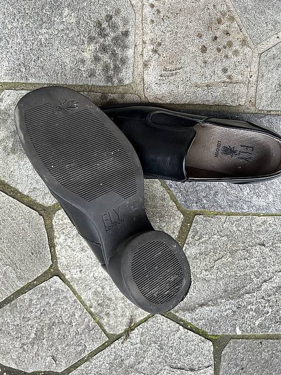 Scarpe da donna: Fly London Pumps – Usato da Basel venduto da rit_l8k7 1