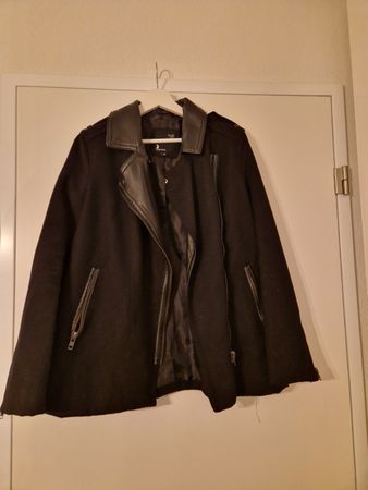 Übergangsjacke schwart in grösse 40