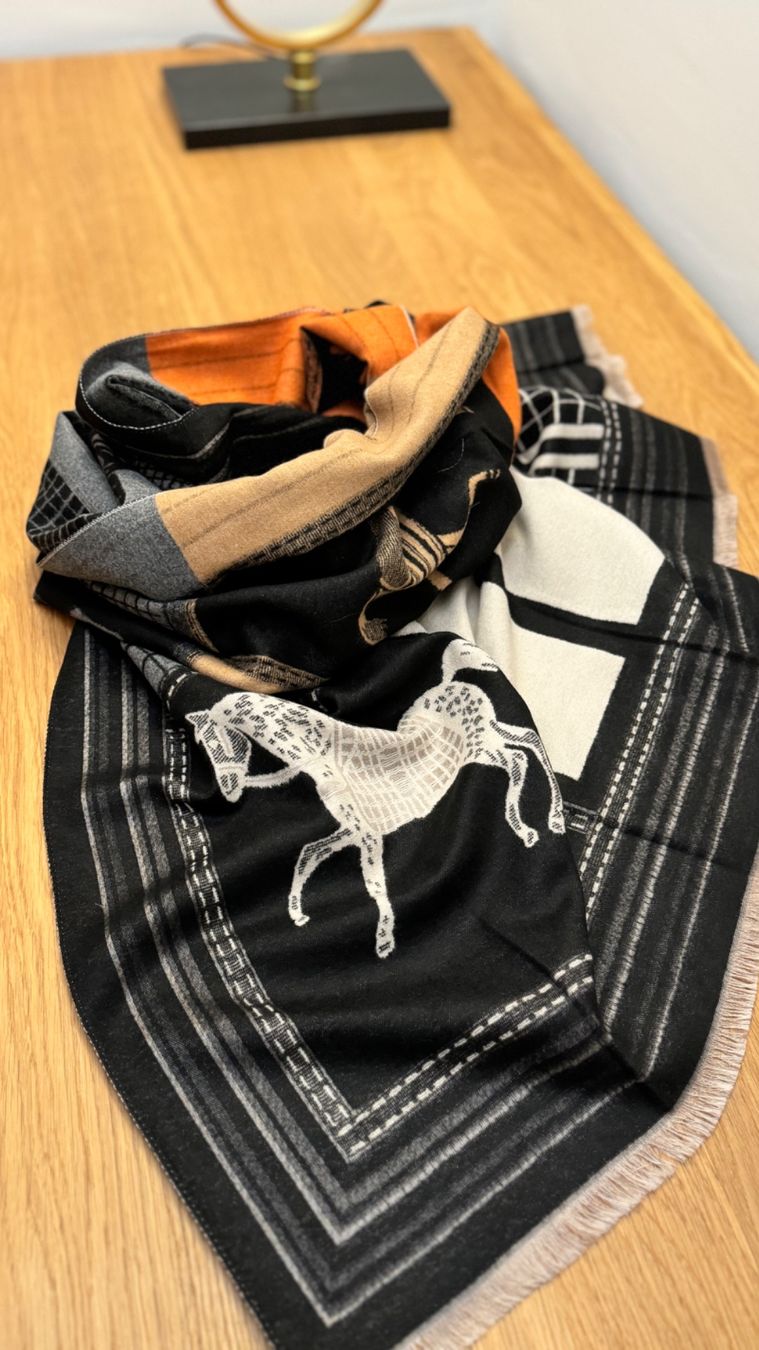 Foulard & Sciarpe: NEU Wolle fabric klassischer Schal warm – Nuovo e nell'imballaggio originale da Faulensee venduto da Liebes_Kind_2019 1